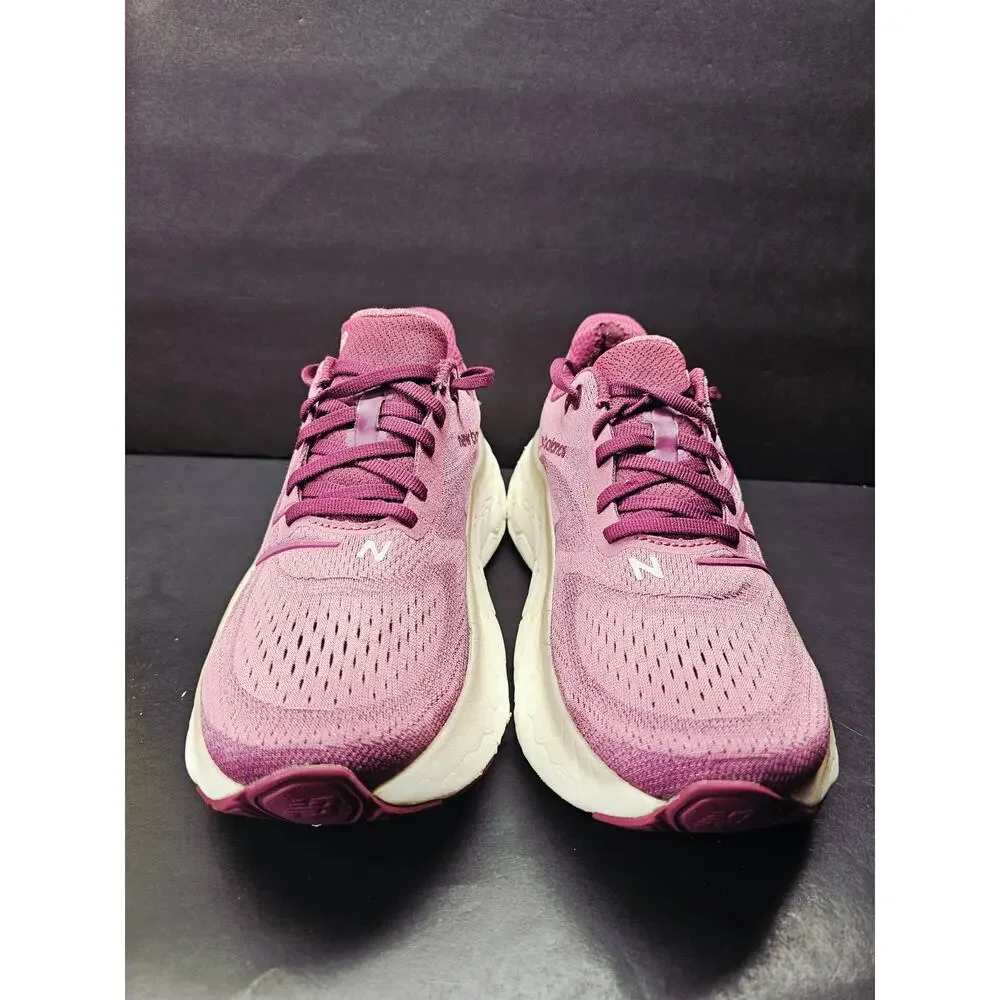 New balance Women 8 Comfy footwear